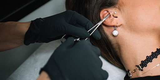 piercing ucha