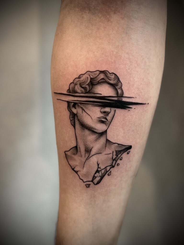 Tatuaż motyla – znaczenie, style i najlepsze miejsca na ciele. Gdzie zrobić w Gdańsku? 1 - 1 Tatuaż – Zajawa Tattoo Gdańsk